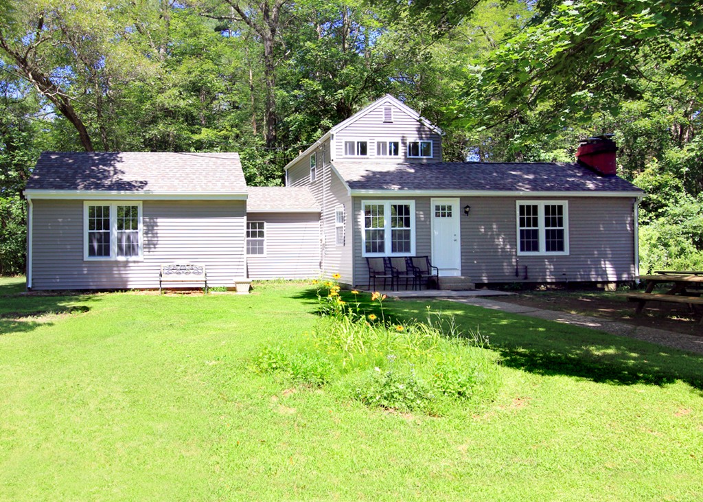 107 Batchelor Street Granby, MA 01033 - Photo 1 of 22 Gallery Image 1