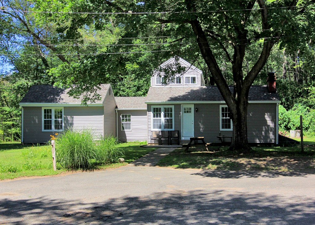 107 Batchelor Street Granby, MA 01033 - Photo 2 of 22 Gallery Image 2