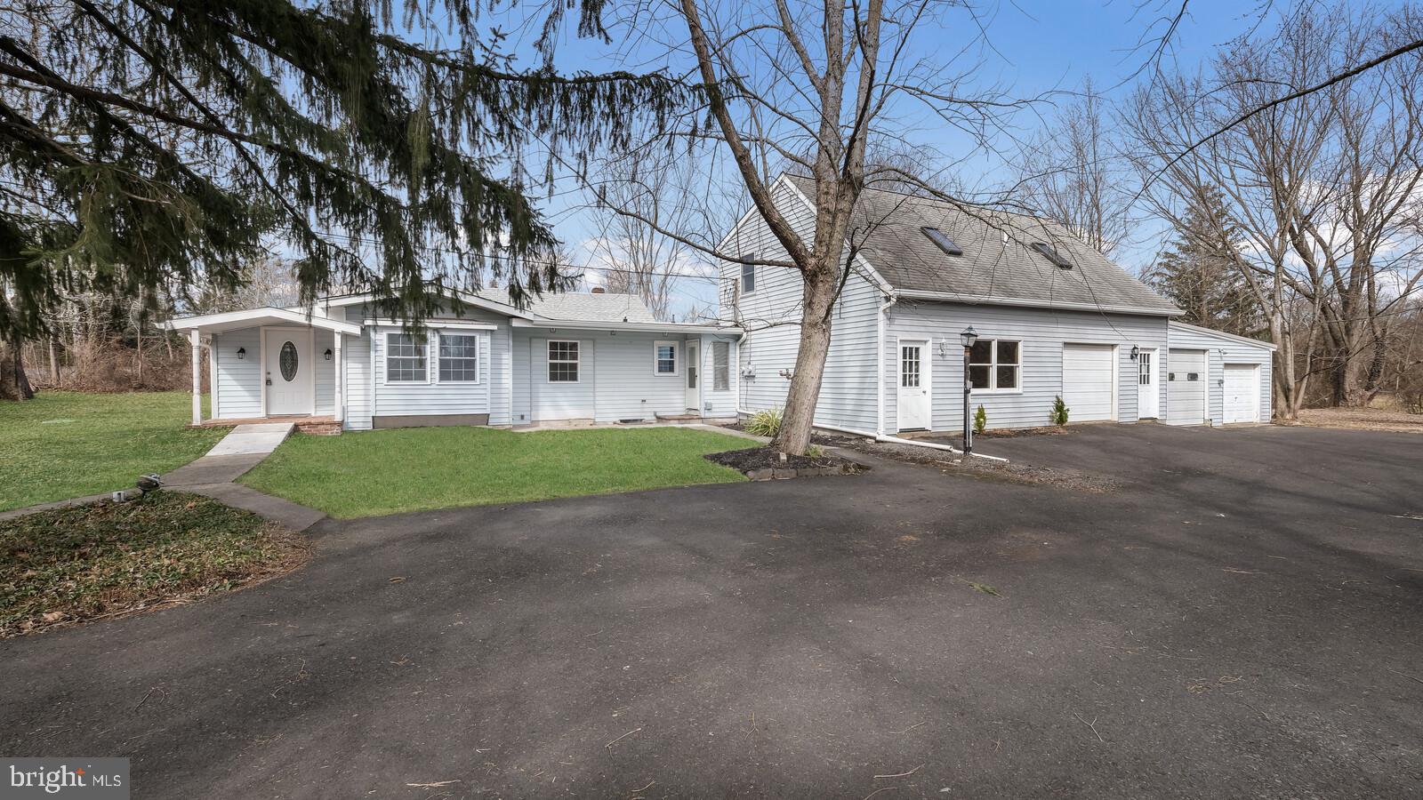 47 Wilkshire Road Doylestown, PA 18901 - Photo 1 of 12 WELCOME TO 47 WILKSHIRE RD