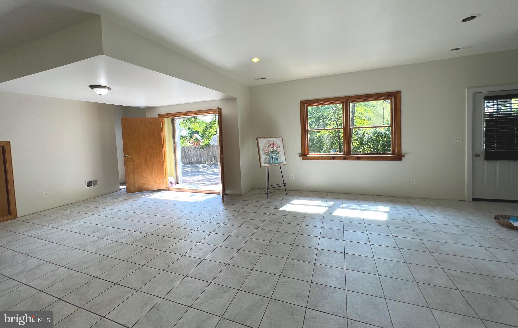 47 Wilkshire Road Doylestown, PA 18901 - Photo 11 of 12 ENJOY THE NATURAL LIGHTING