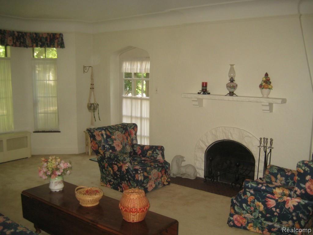 1692 Prestwick Road Grosse Pointe, MI 48236 - Photo 8 of 49 006.jpg