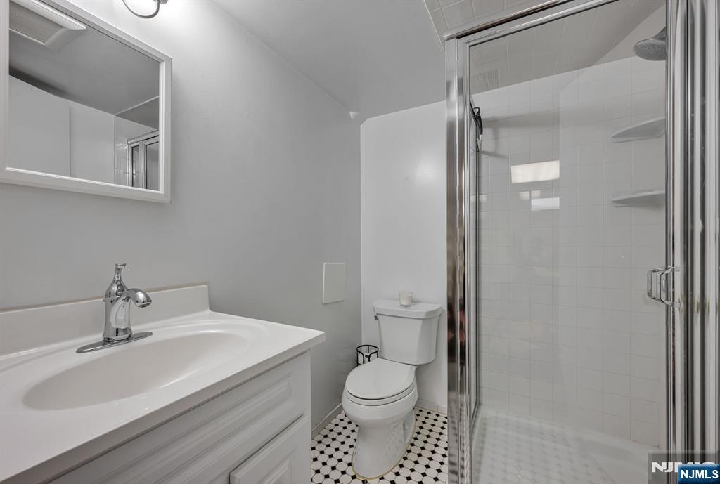 799 Millbrook Road River Edge, NJ 07661 - Photo 26 of 49