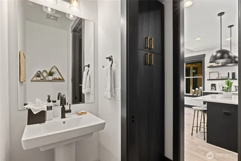 $1,025,000 | 41 Panorama Drive, Cle Elum, WA 98922