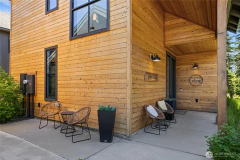 $1,025,000 | 41 Panorama Drive, Cle Elum, WA 98922