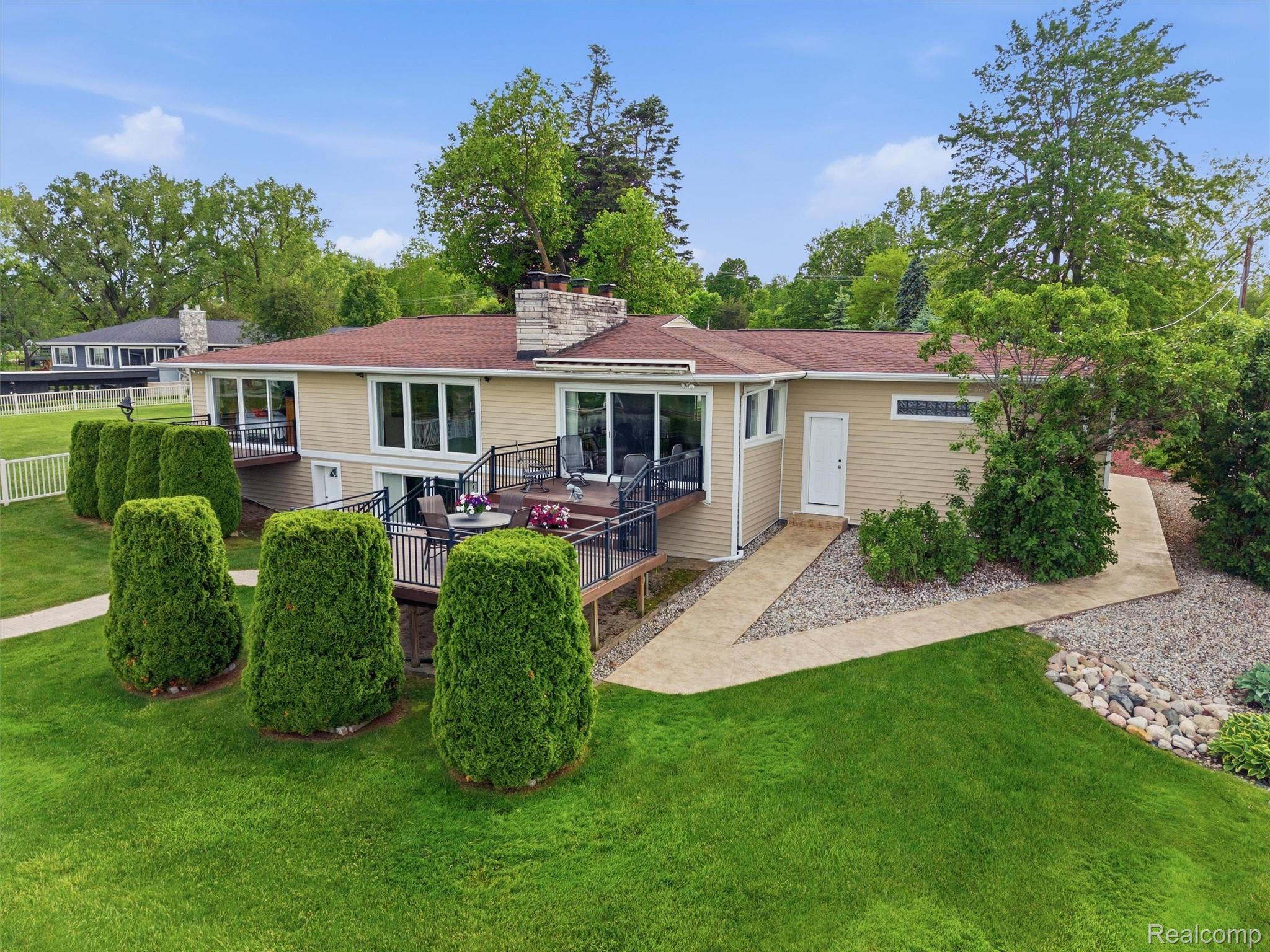 12099 Torrey Road Fenton, MI 48430 - Photo 34 of 60 70-DJI_20260526184427_0280_D.jpg