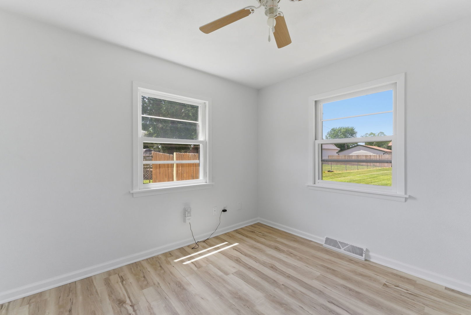 698 Hillcrest Road Milan, IL 61264 - Photo 9 of 19