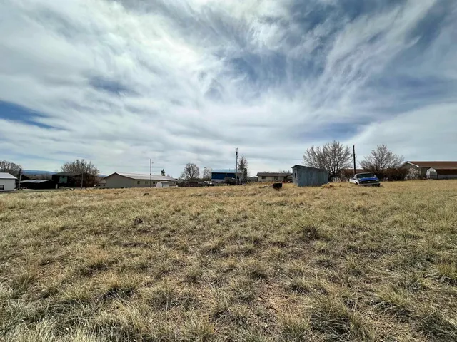 $35,000 | 807 West Saratoga Avenue, Saratoga, WY 82331