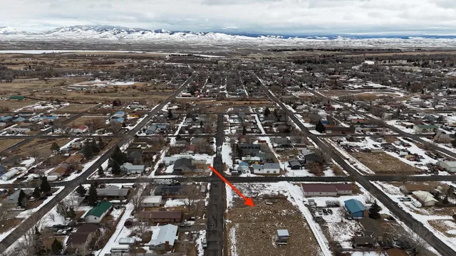 $35,000 | 807 West Saratoga Avenue, Saratoga, WY 82331