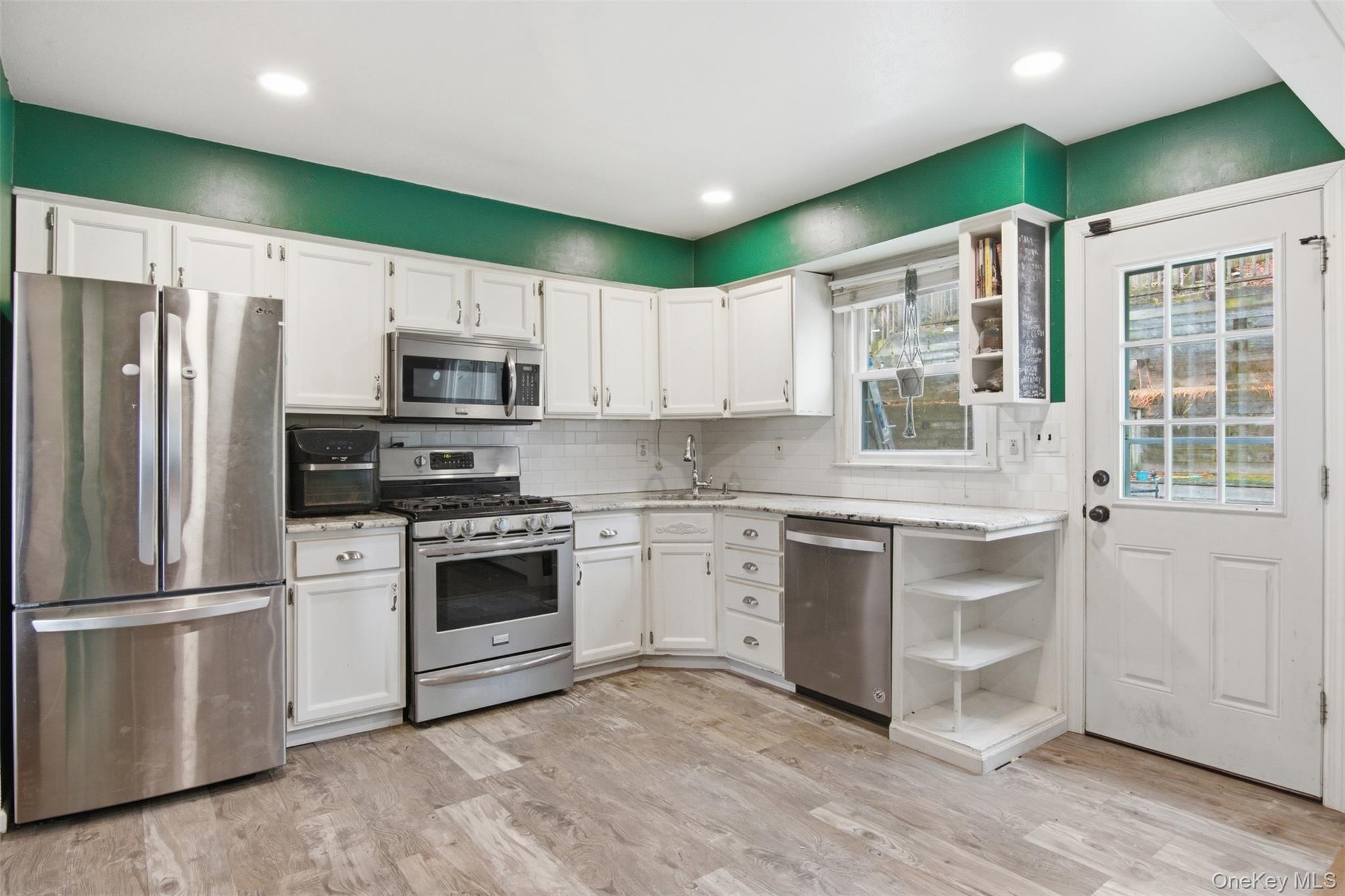 14 Narcissus Road Rocky Point, NY 11778 - Photo 13 of 18