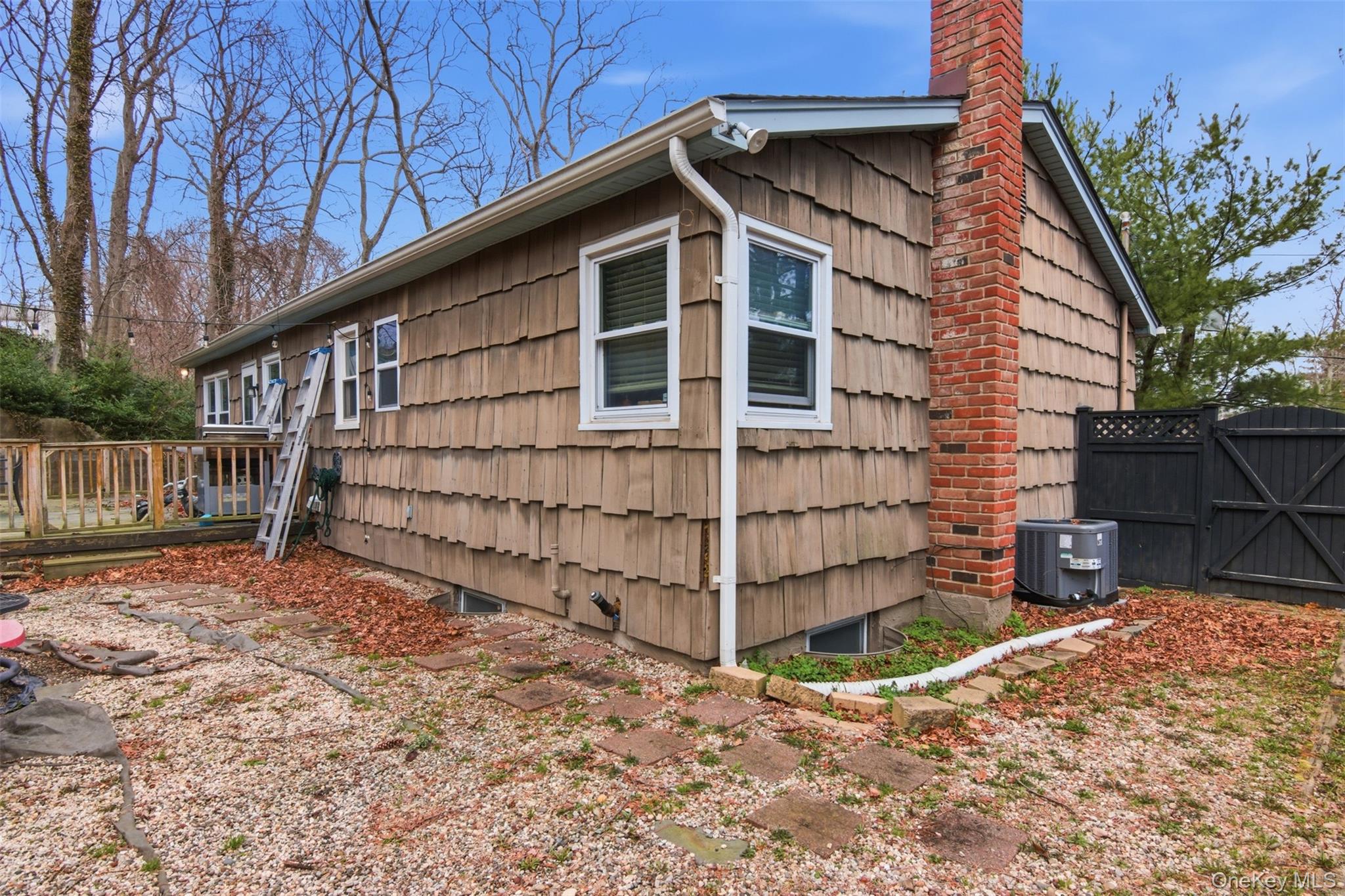 14 Narcissus Road Rocky Point, NY 11778 - Photo 8 of 18