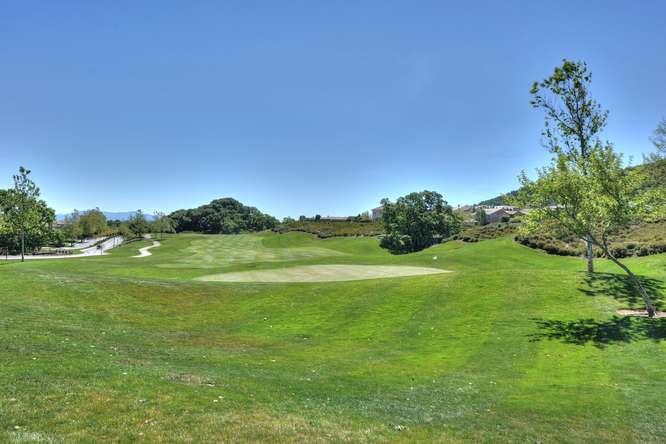 2820 Club Drive Gilroy, CA 95020 - Photo 40 of 43 a backyard of a house with lots of green space