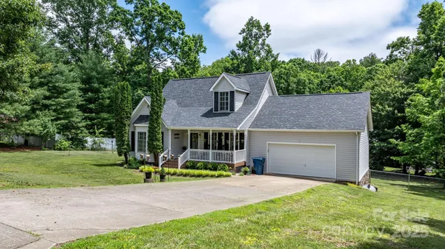 $412,000 | 1321 Birch Drive, Morganton, NC 28655