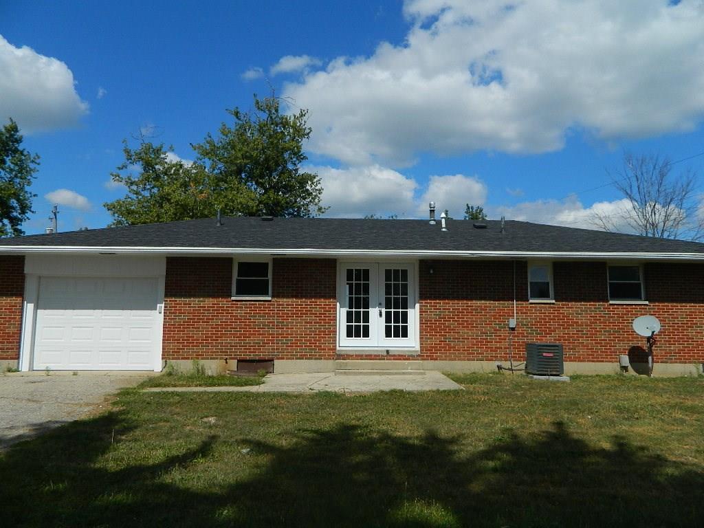 5643 Troy Road Springfield, OH 45502 - Photo 2 of 21