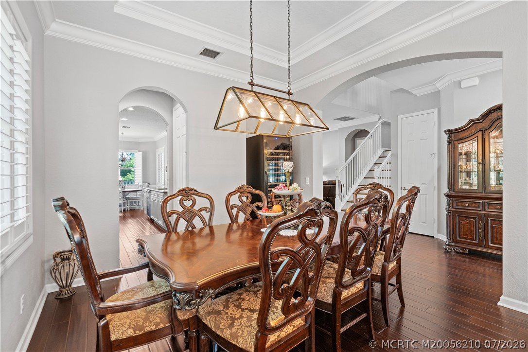 1063 Southwest Triste Way Stuart, FL 34997 - Photo 8 of 40 Gallery Image 8