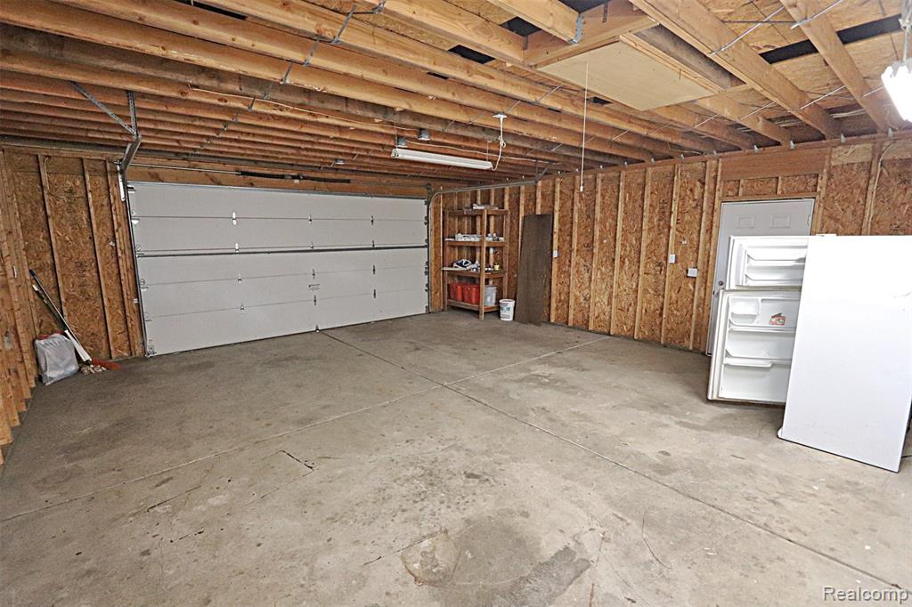 19554 Farmington Road Livonia, MI 48152 - Photo 18 of 40