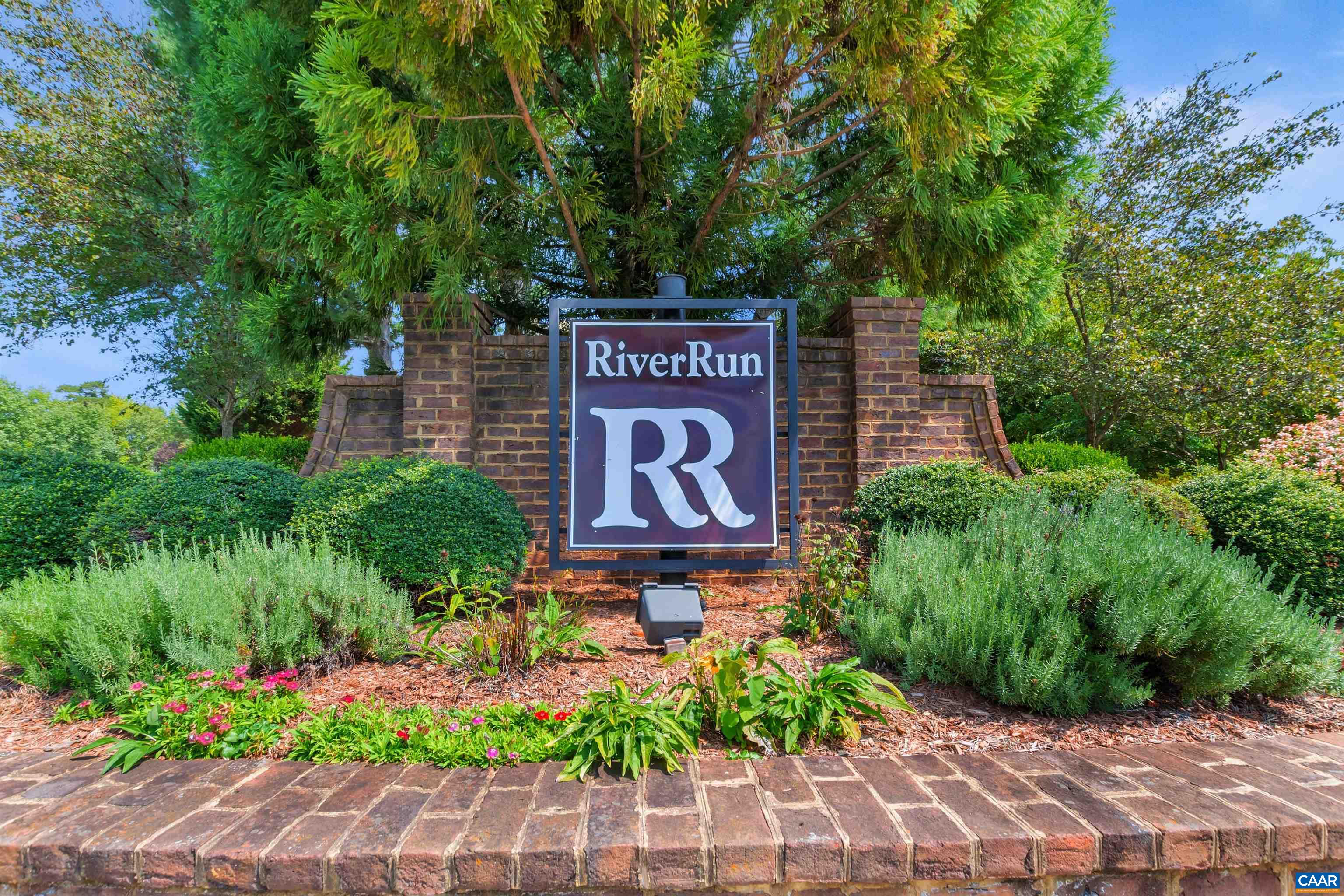 732 Exton Court Charlottesville, VA 22901 - Photo 3 of 35