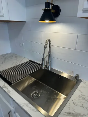 $1,900 | 1463 Mercury Drive, Unit 304, Schaumburg, IL 60193