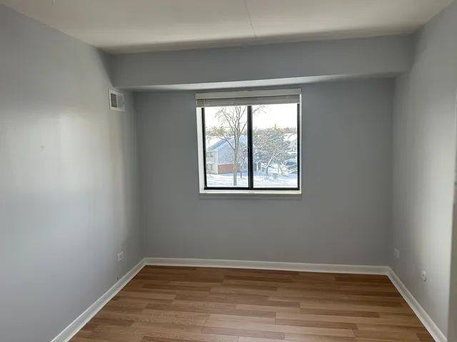 $1,900 | 1463 Mercury Drive, Unit 304, Schaumburg, IL 60193