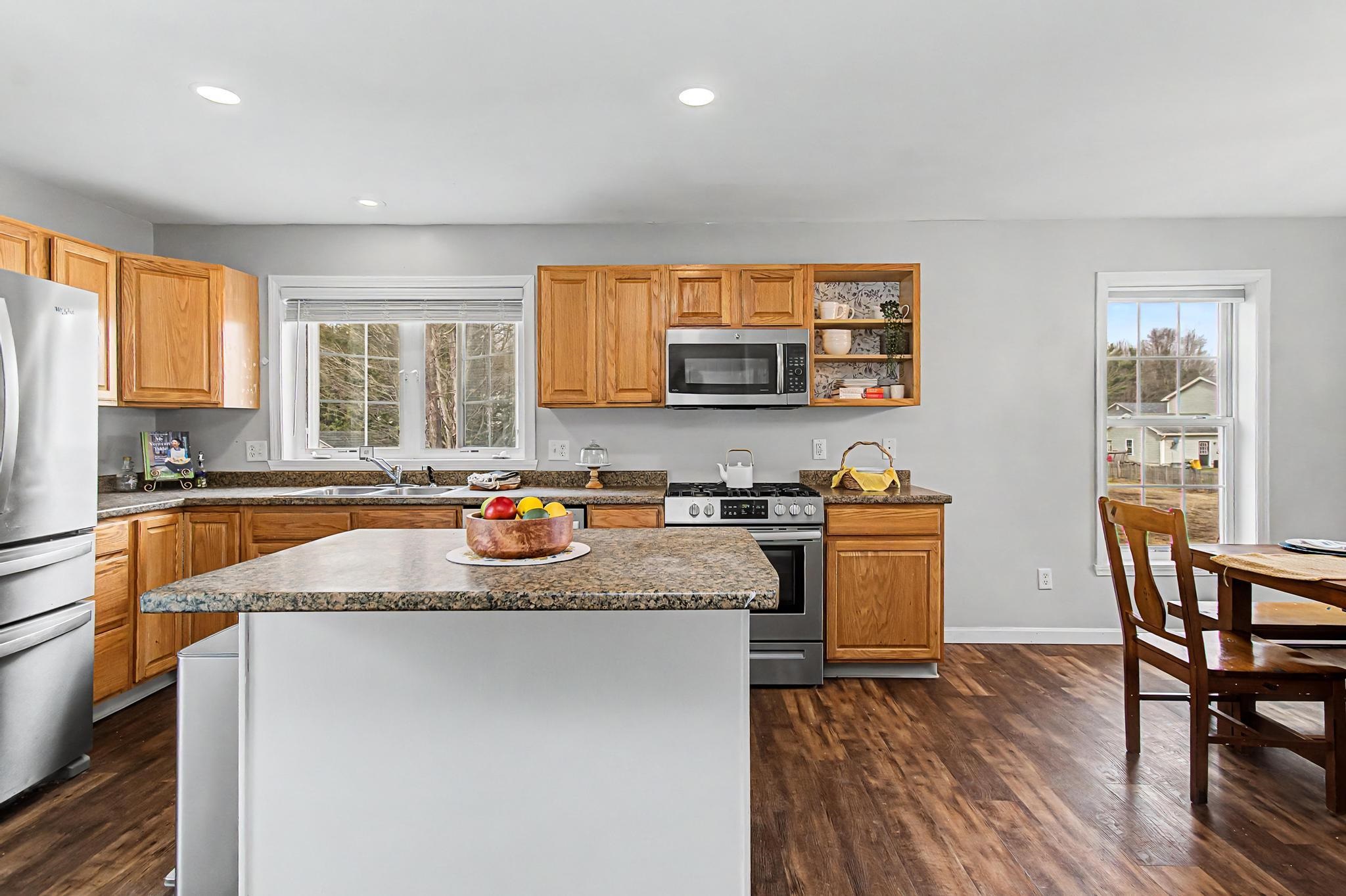 16 Shannon Way Milton, VT 05468 - Photo 21 of 54