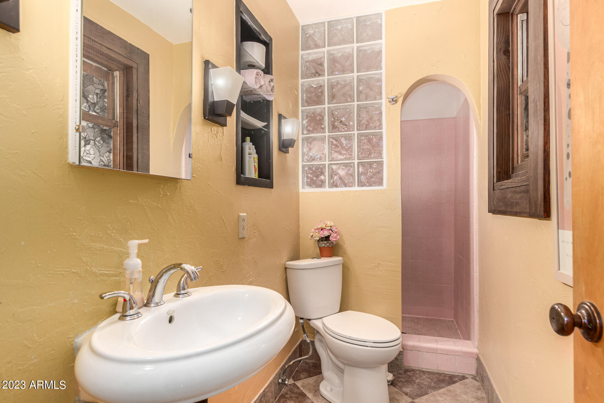3046 East Charter Oak Road Phoenix, AZ 85032 - Photo 34 of 70 34-Charter Oak