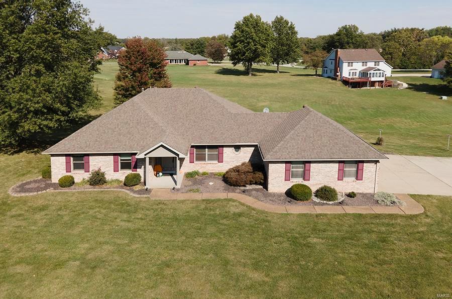 13303 Field Crest Road Highland, IL 62249 - Photo 1 of 64