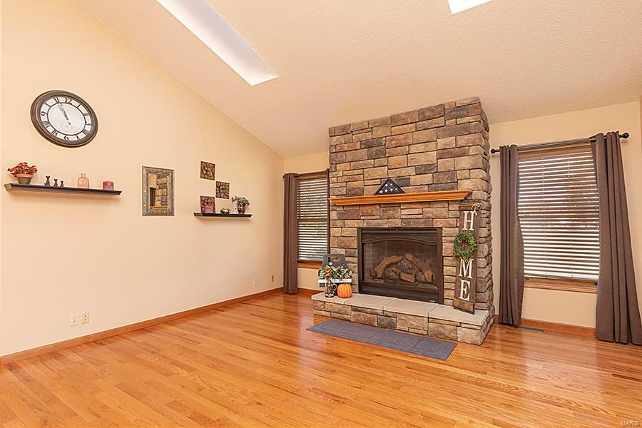 13303 Field Crest Road Highland, IL 62249 - Photo 17 of 64