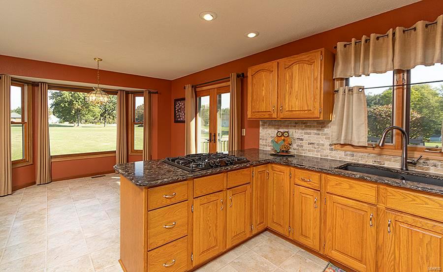 13303 Field Crest Road Highland, IL 62249 - Photo 27 of 64