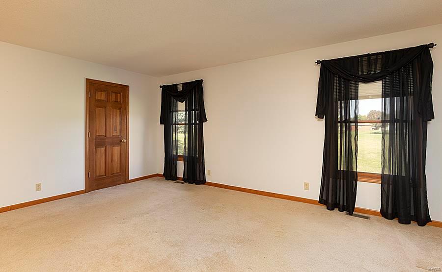 13303 Field Crest Road Highland, IL 62249 - Photo 33 of 64