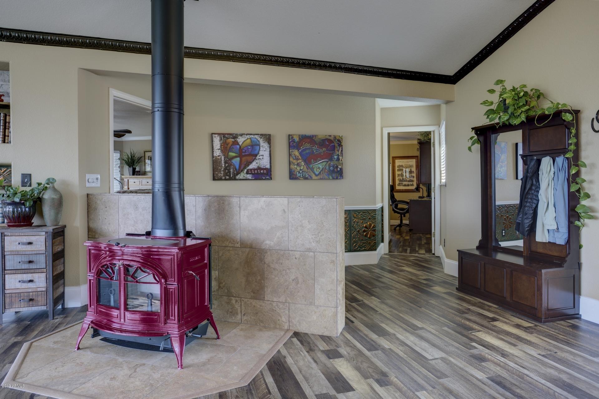 36 North Pine Ridge Circle Payson, AZ 85541 - Photo 12 of 59 14 Fireplace