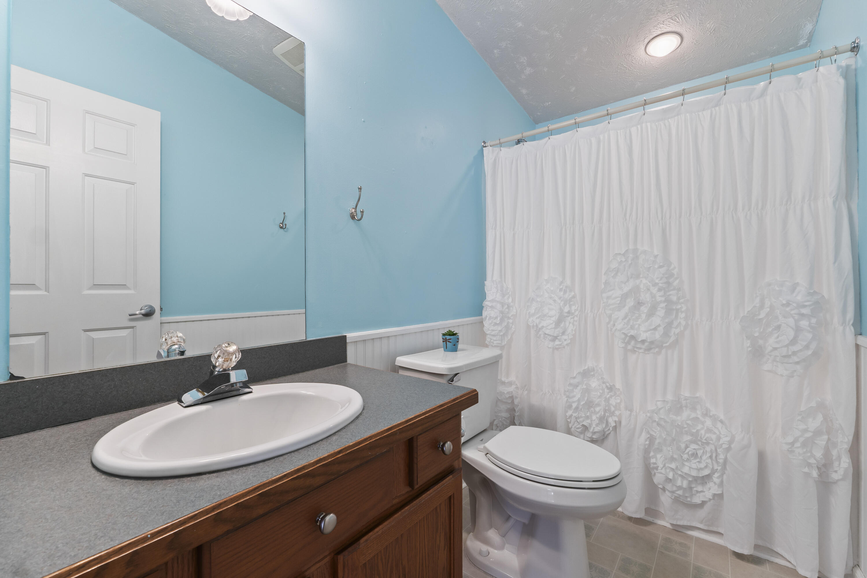 17 Fox Ridge Drive Berwick, ME 03901 - Photo 15 of 51 17 Fox Ridge Dr_136