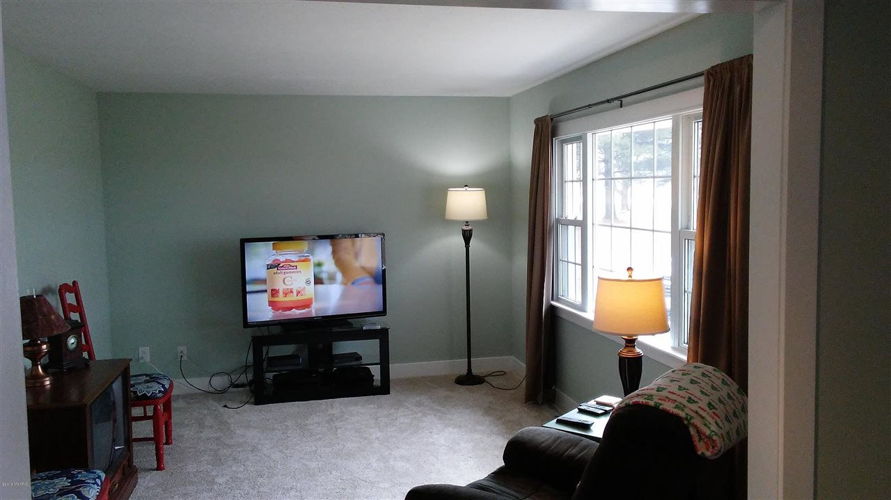 18330 Highway 60 Three Rivers, MI 49093 - Photo 10 of 23