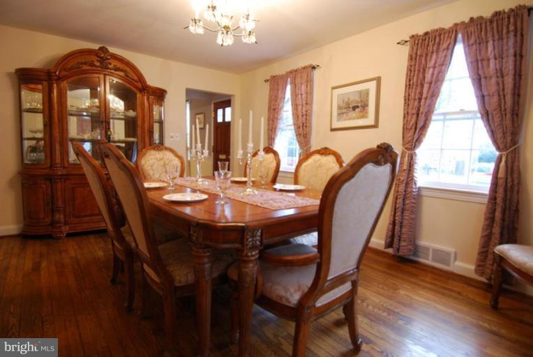 2766 Cameron Road Falls Church, VA 22042 - Photo 6 of 16 Dining Room #2
