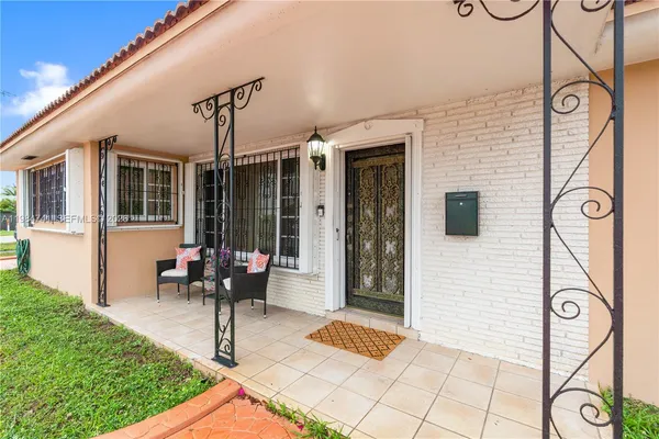 $669,000 | 7600 West 12th Avenue, Hialeah, FL 33014
