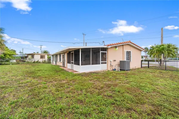 $669,000 | 7600 West 12th Avenue, Hialeah, FL 33014