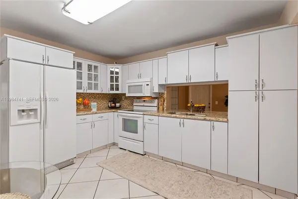 $669,000 | 7600 West 12th Avenue, Hialeah, FL 33014