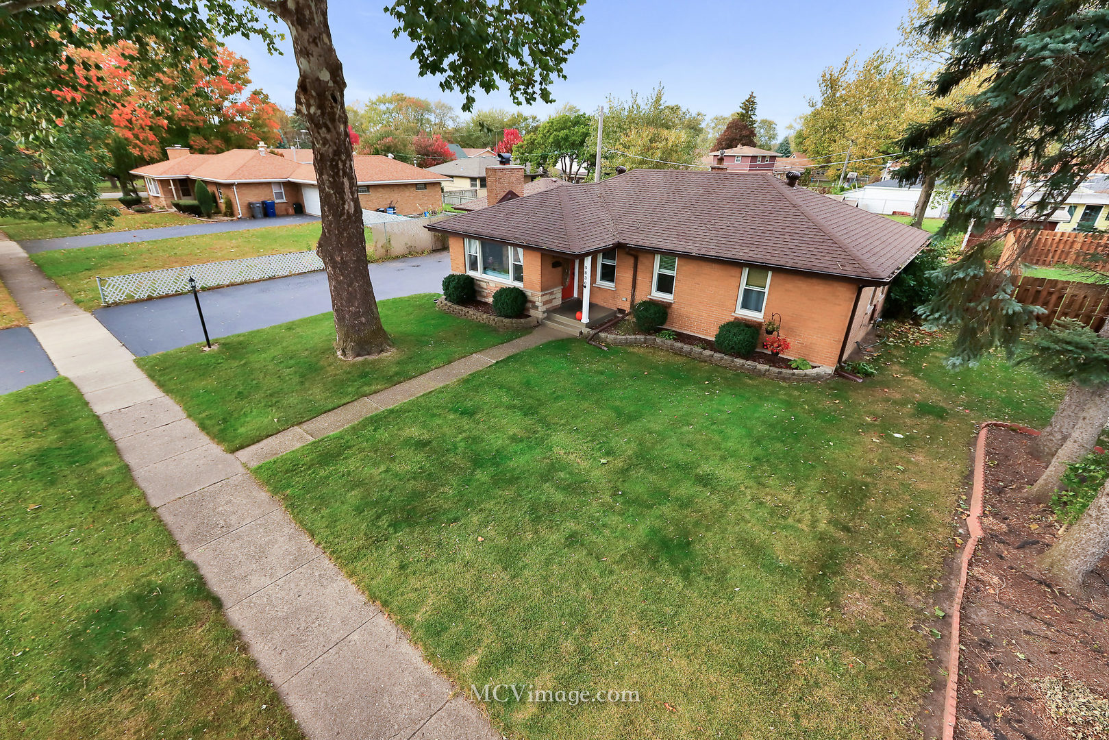 5830 108th Place Chicago Ridge, IL 60415 - Photo 3 of 28 a view of a house with a yard