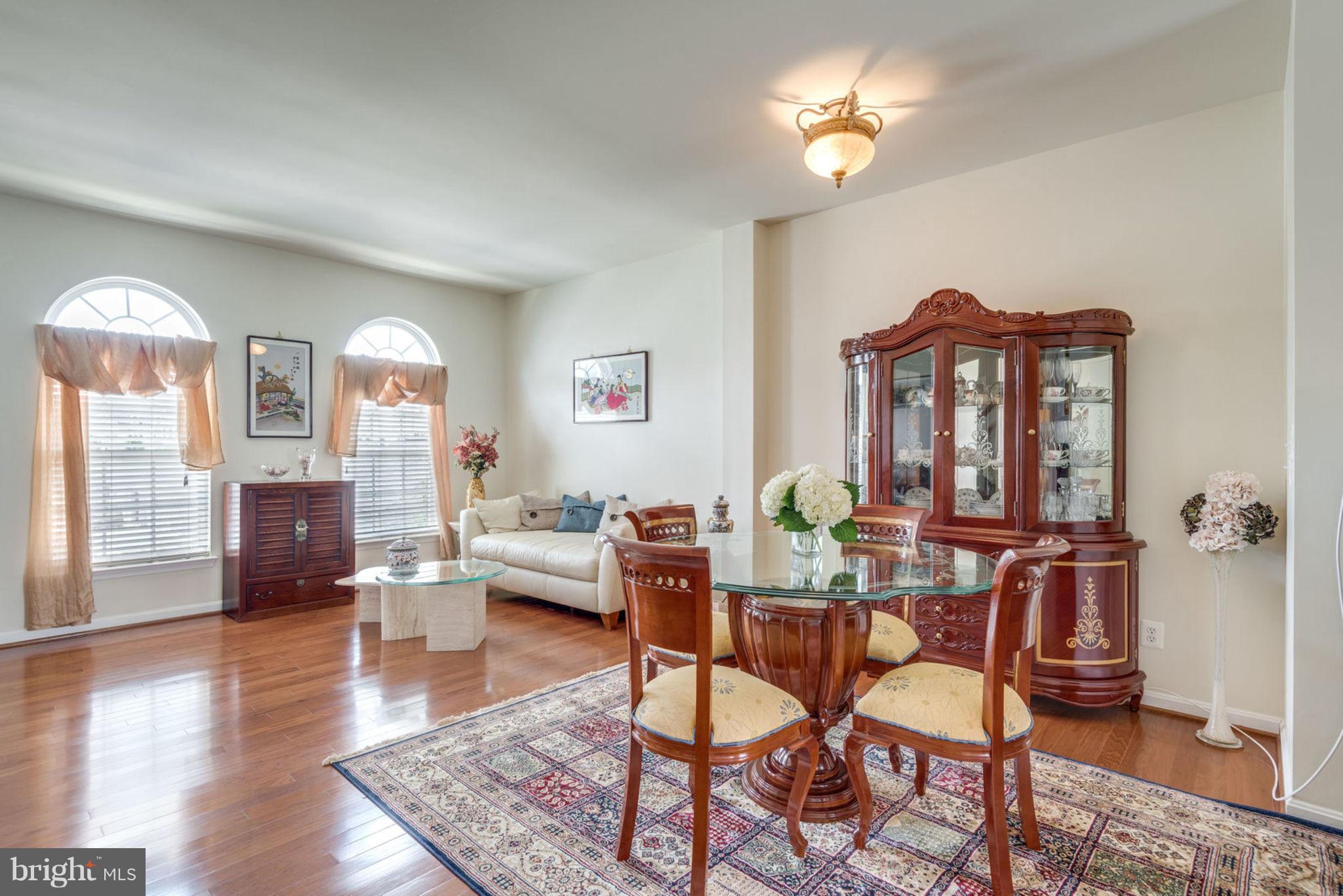 42431 Rockslide Terrace Ashburn, VA 20148 - Photo 11 of 27 Dining Room