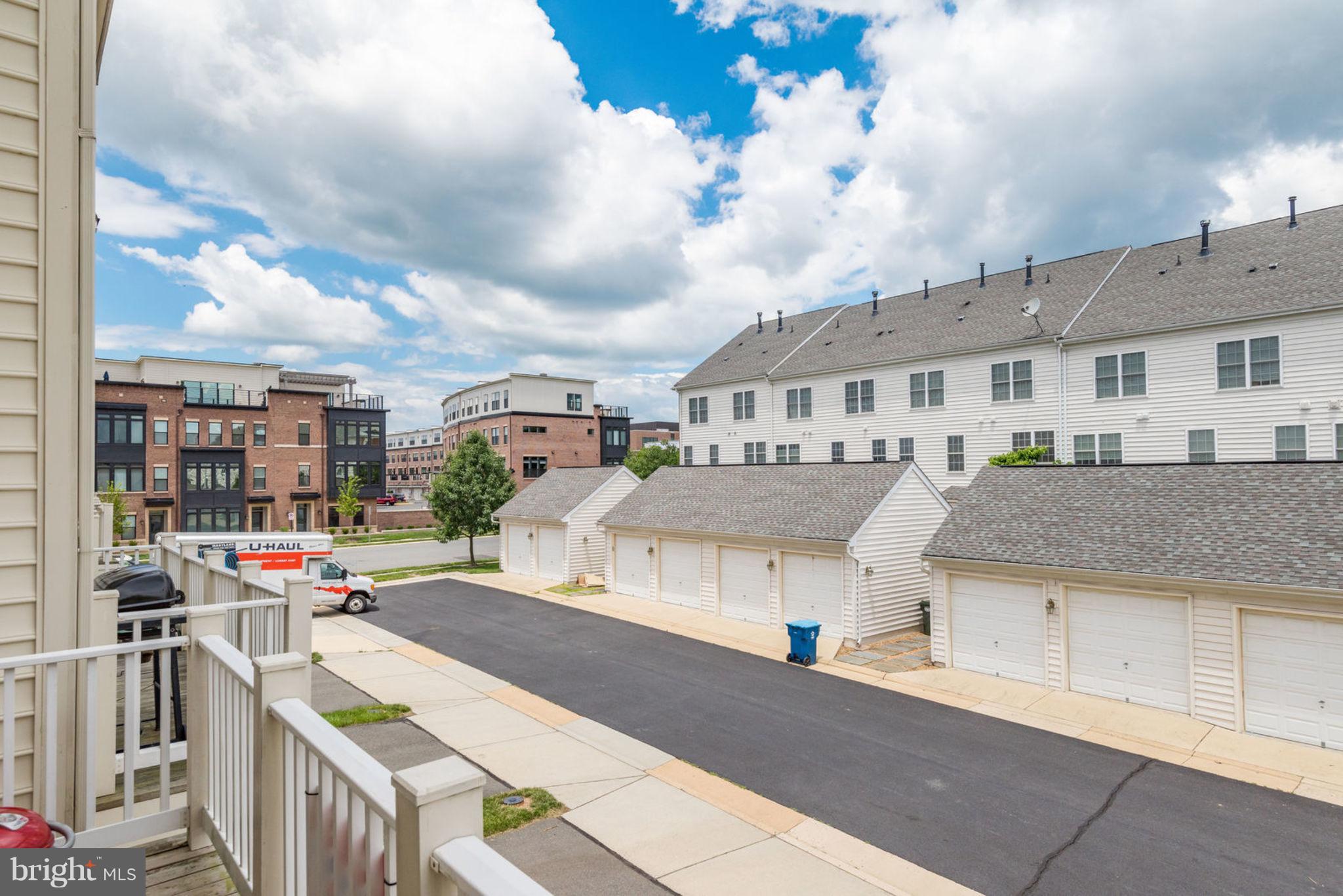 42431 Rockslide Terrace Ashburn, VA 20148 - Photo 24 of 27 Exterior (Rear)