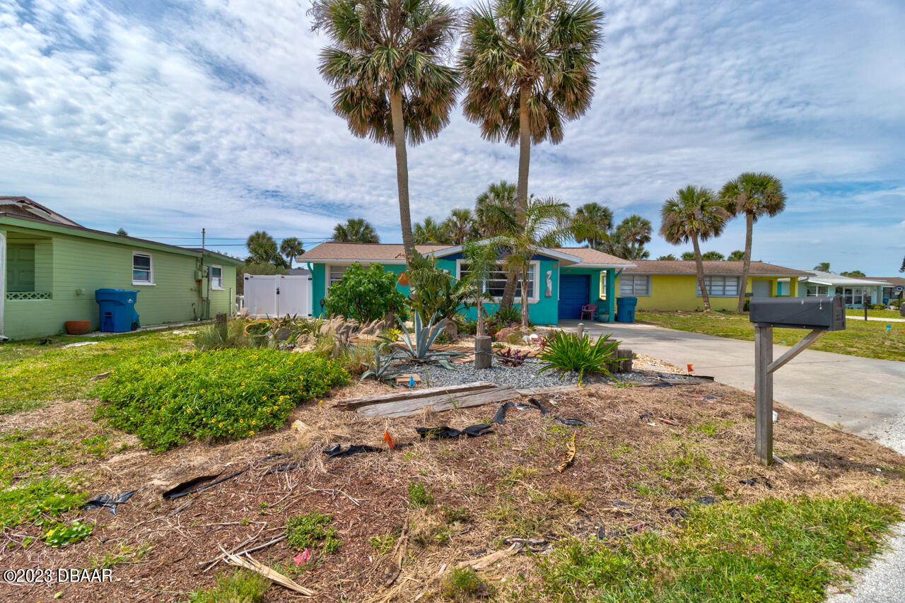 8 Poinsettia Drive Ormond Beach, FL 32176 - Photo 3 of 23 1-8-Poinsettia-Dr-1