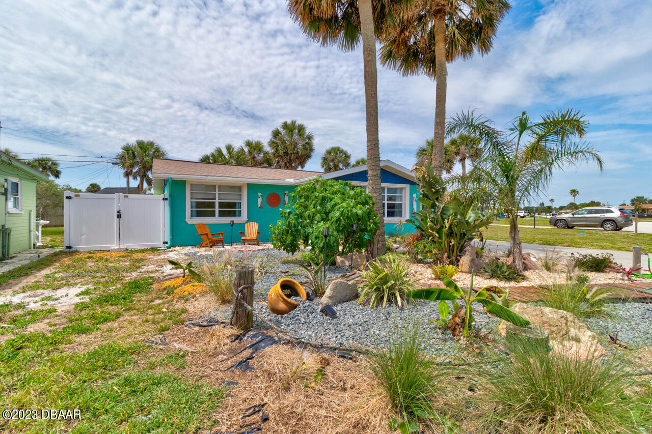 8 Poinsettia Drive Ormond Beach, FL 32176 - Photo 4 of 23 2-8-Poinsettia-Dr-2