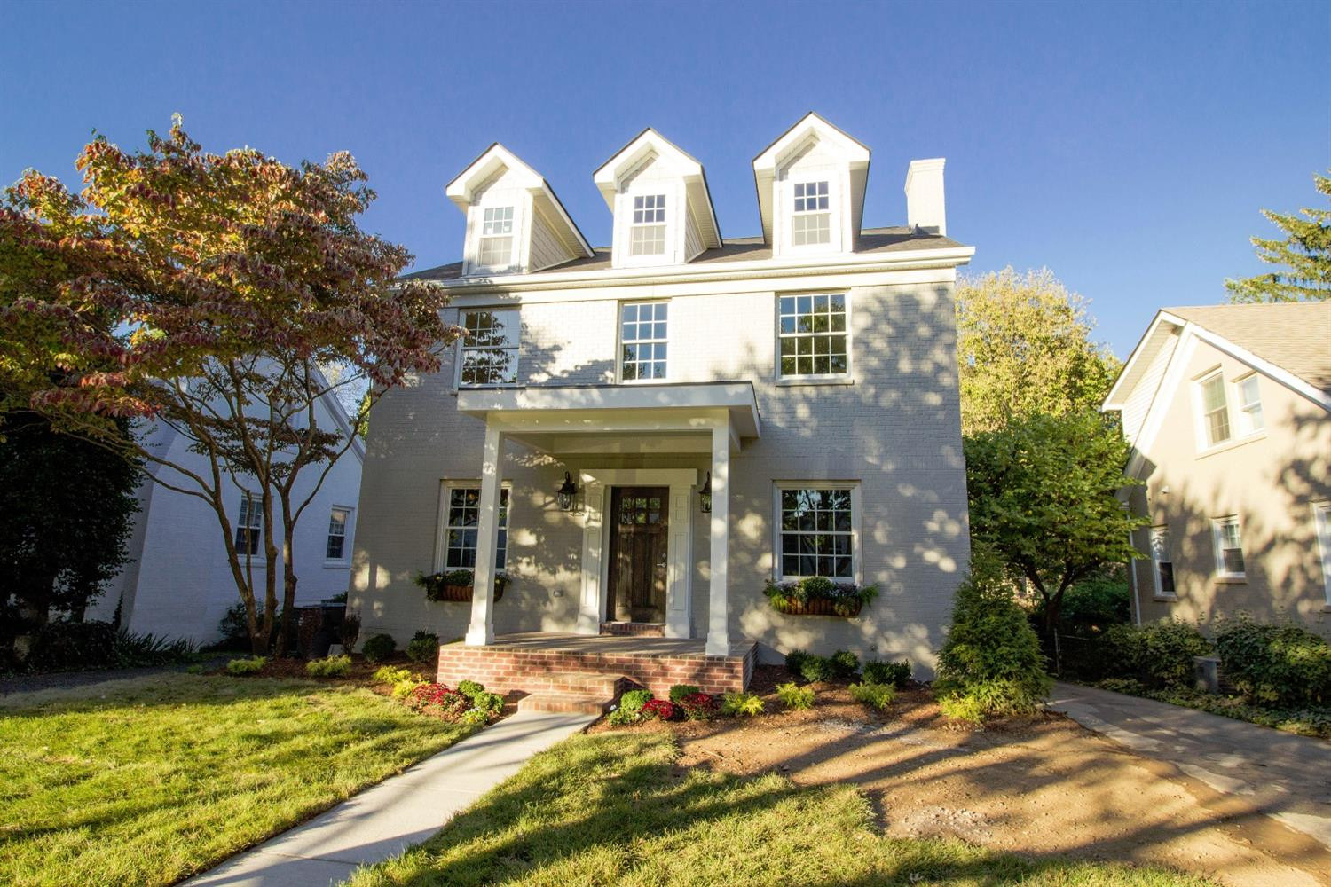 411 Cochran Road Lexington, KY 40502 - Photo 1 of 45 Photo 1