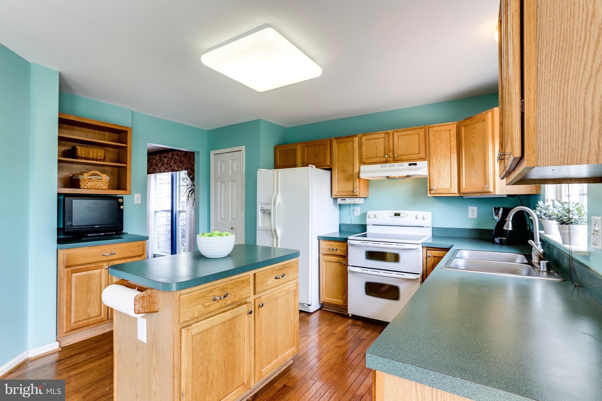 1304 Longbow Road Mount Airy, MD 21771 - Photo 11 of 24 Kitchen