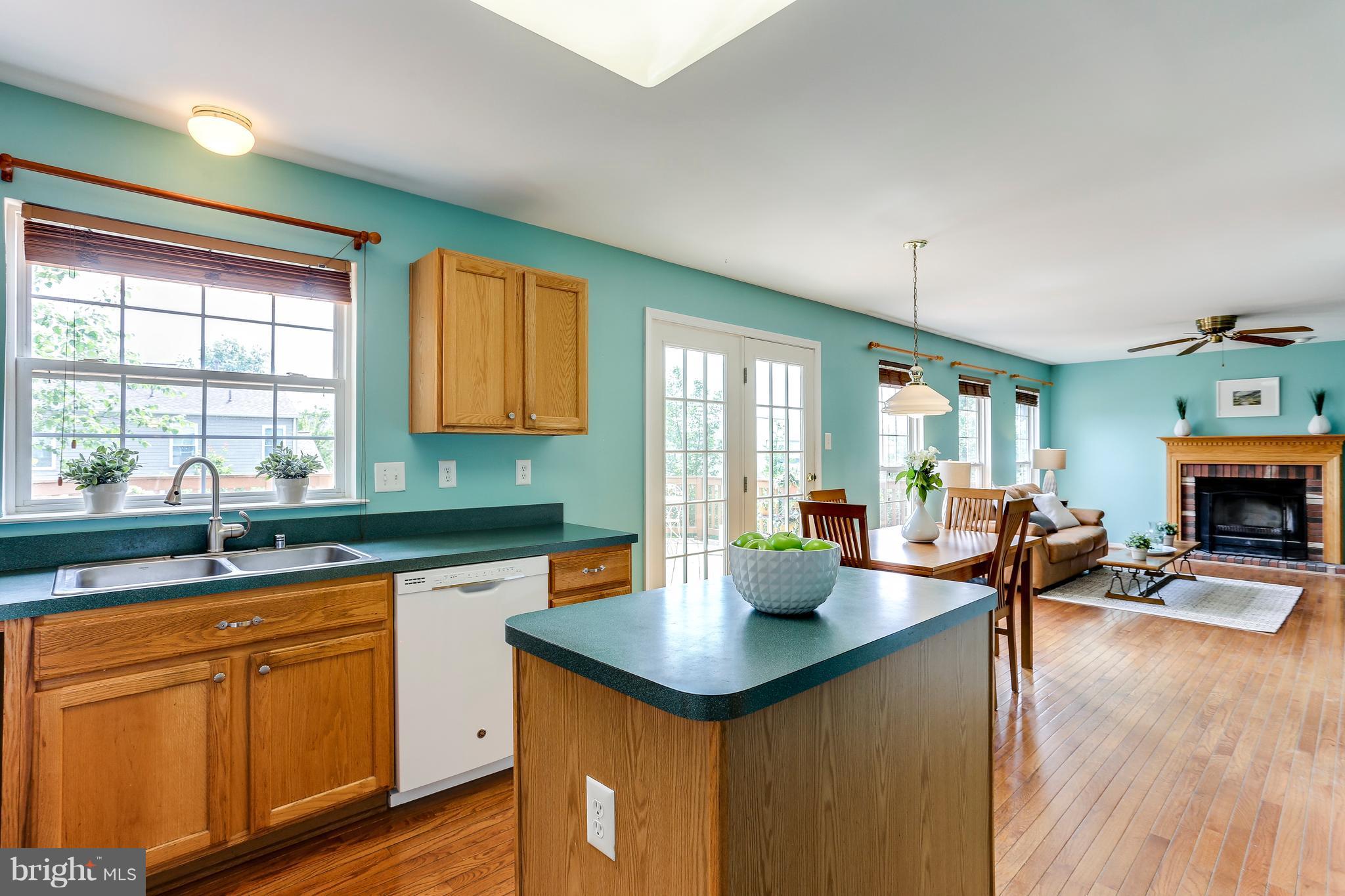 1304 Longbow Road Mount Airy, MD 21771 - Photo 12 of 24 Kitchen