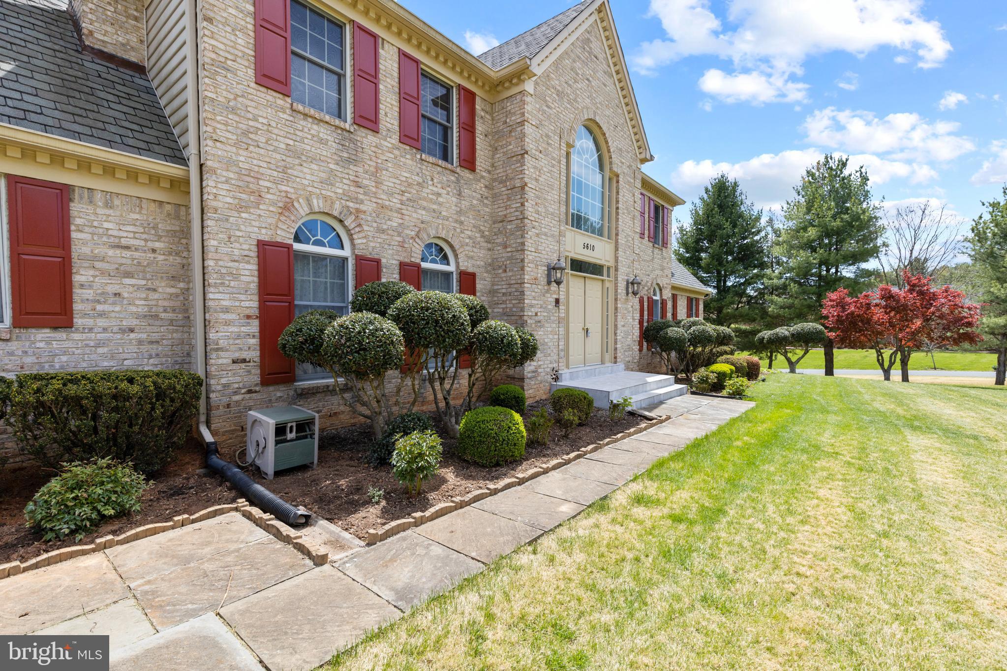 5610 Griffith Farm Road Derwood, MD 20855 - Photo 4 of 35 Gallery Image 4