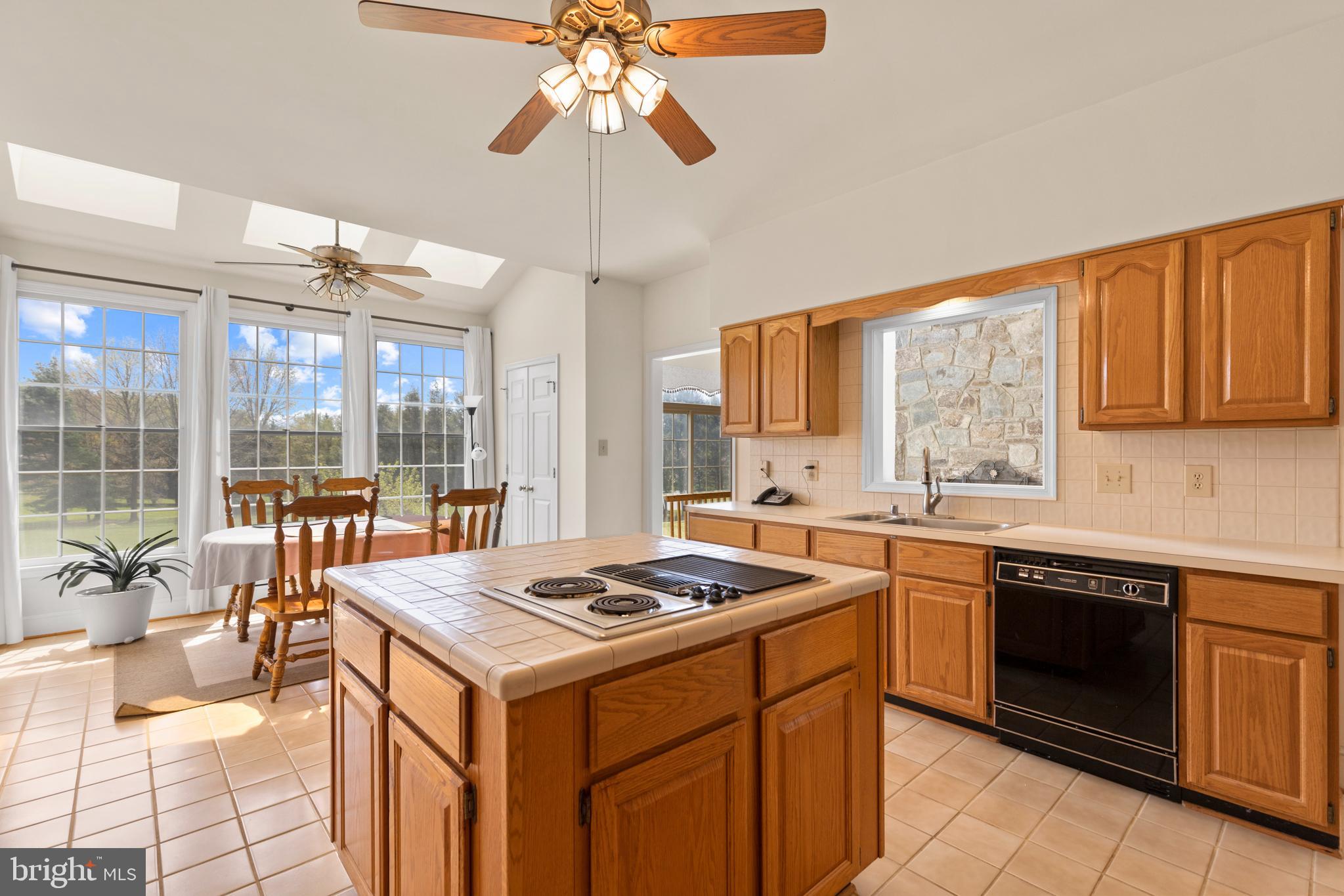 5610 Griffith Farm Road Derwood, MD 20855 - Photo 10 of 35 Gallery Image 10
