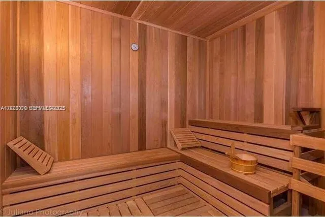 $4,200 | 1100 South Miami Avenue, Unit 3907, Miami, FL 33130