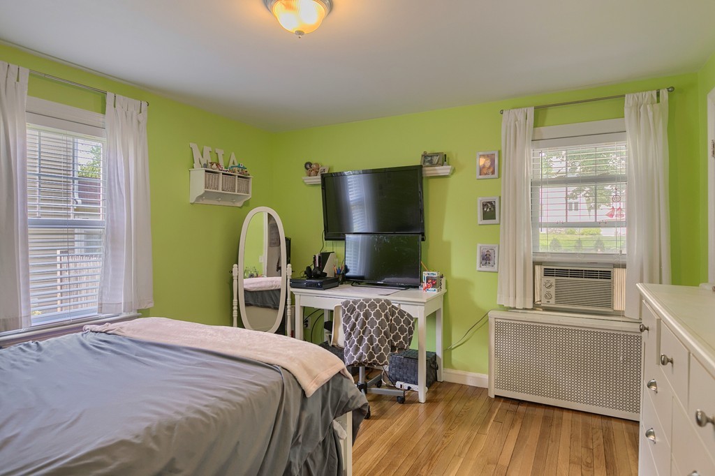 32 Silsbee Road North Andover, MA 01845 - Photo 11 of 26 Gallery Image 11