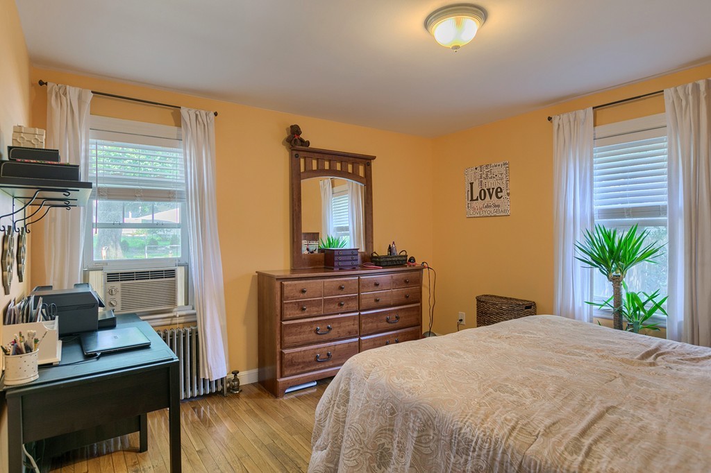 32 Silsbee Road North Andover, MA 01845 - Photo 10 of 26 Gallery Image 10