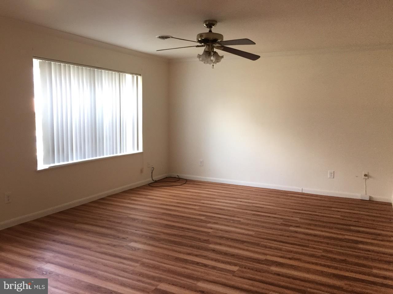 800 Joppa Farm Road Joppa, MD 21085 - Photo 2 of 19 Living Room