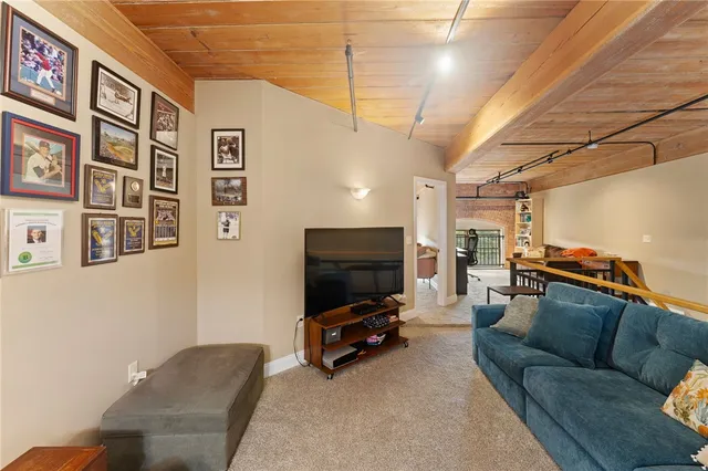 $409,999 | 1 Tupperware Drive, Unit 326, North Smithfield, RI 02896